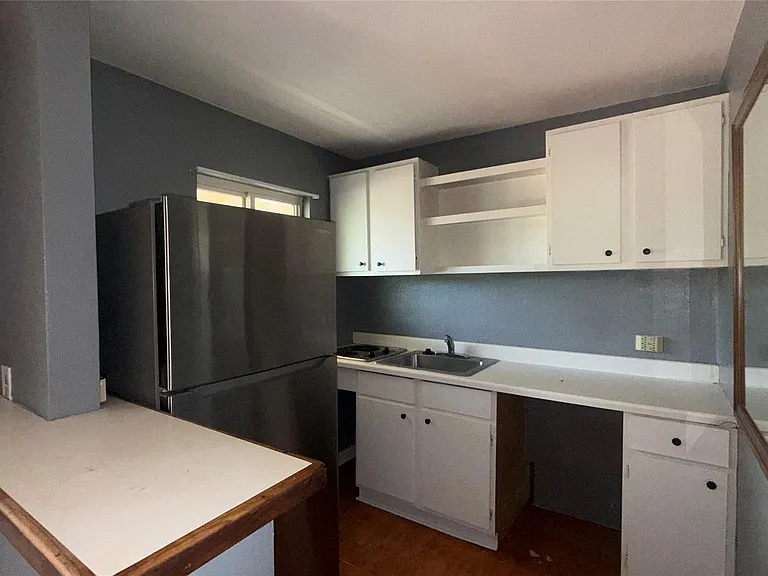 811 Colquitt St #10 — Photo 8