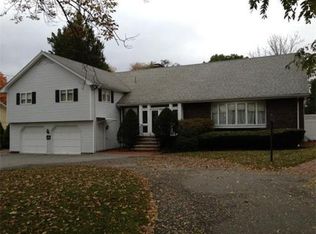 198 Ridge St, Winchester, MA 01890