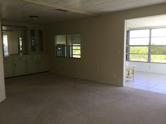 3rd image of 193 Clubview Dr #111