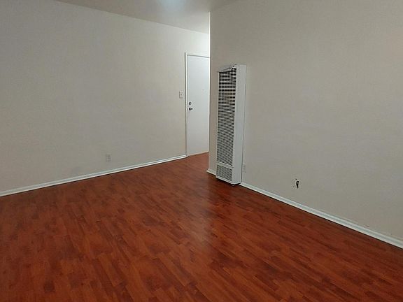 4th image of 1067 N Saint Andrews Pl APT 6