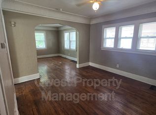 626 Oakdale St SE, Grand Rapids, MI 49507
