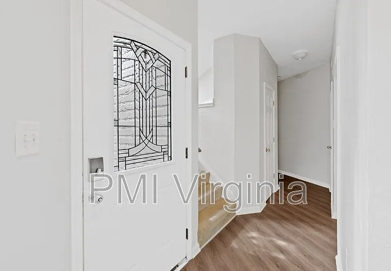 4620 Lee Ave — Photo 7