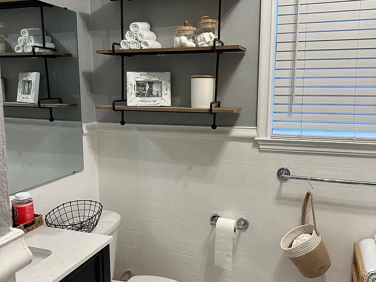 105 Hillcrest Ave — Photo 13