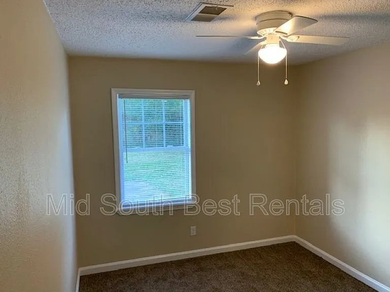 908 Leacrest Ave — Photo 6