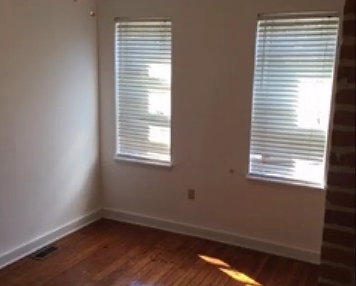 1409 Jackson St — Photo 5