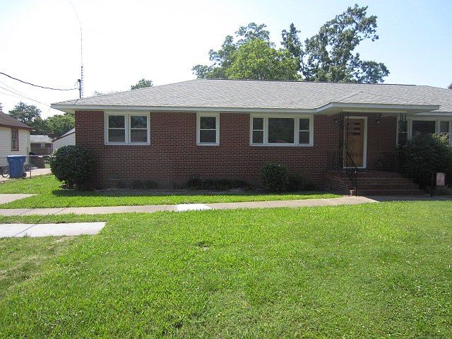 1st image of 1329 Laurel Ave