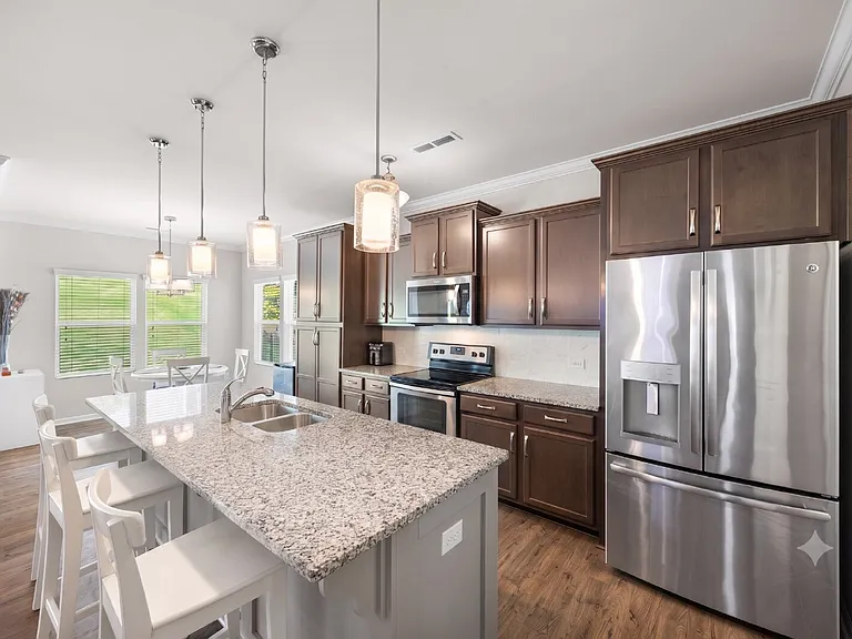2316 Celandine Way — Photo 6