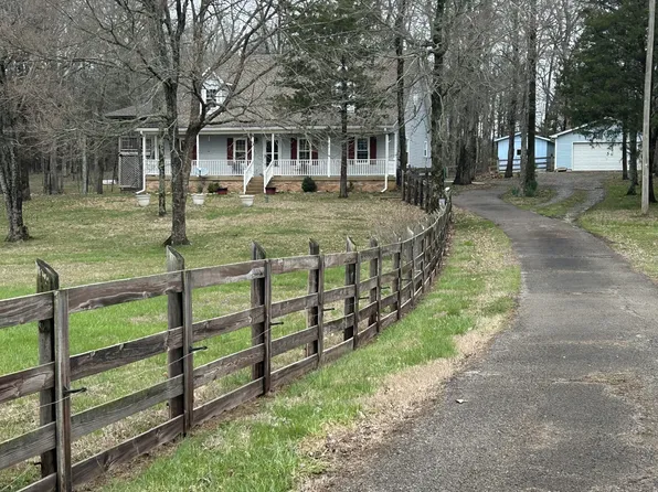 4860 Pyles Rd, Chapel Hill, TN 37034