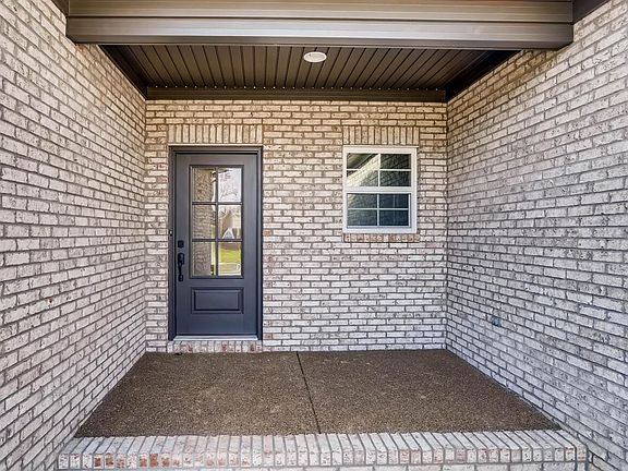 4th image of 3535 Forestdale Dr