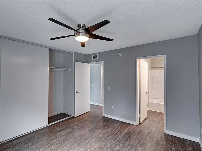 West Fifth Apartments — Photo 52
