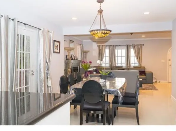 137 S Rexford Dr, Beverly Hills, CA 90212