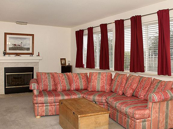 2nd image of 1843 N Melanie Ct