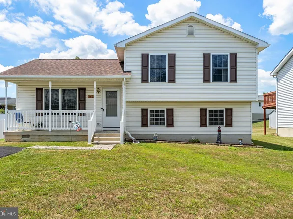 260 Universe Dr, Martinsburg, WV 25404