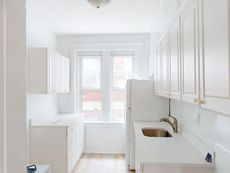 40-46 Longwood Ave — Photo 6