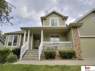 16906 K St, Omaha, NE 68135