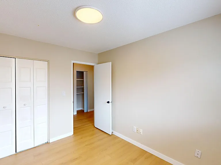 102 Huntington Park Bay NW — Photo 14