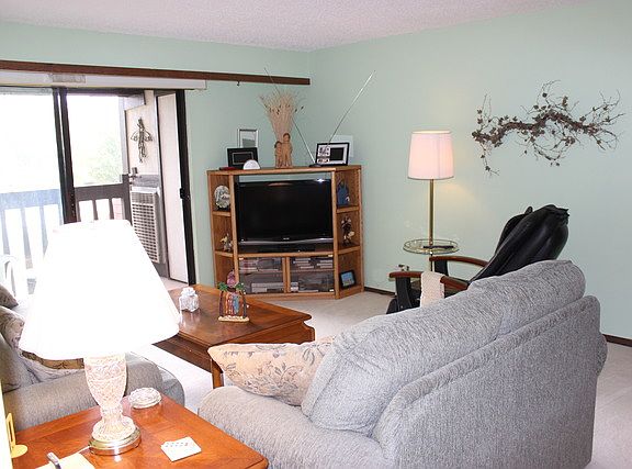 5th image of 13645 S Lamon Ave APT A11