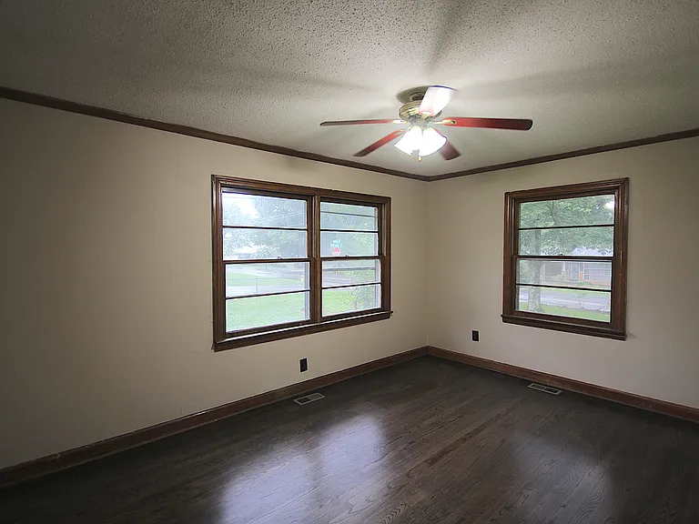 6905 Moreview Rd — Photo 7