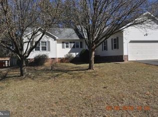 11927 Woodland View Dr, Fredericksburg, VA 22407