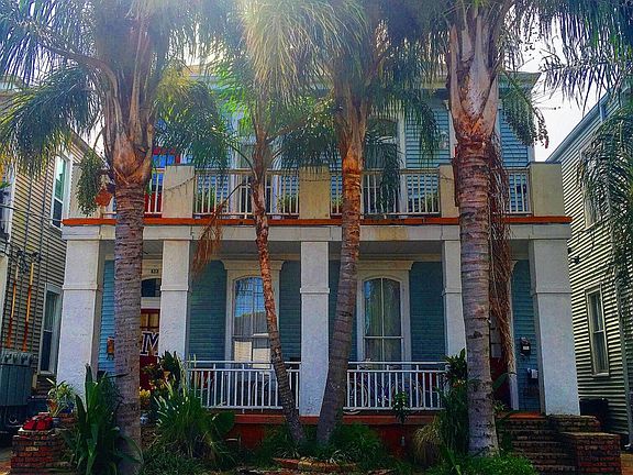 2 BALCONIES - 1 in Front/ 1 in Back
