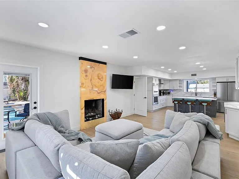 7100 Park St S — Photo 20