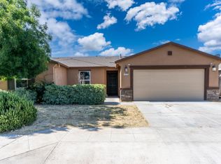 5576 E Burns Ave, Fresno, CA 93727