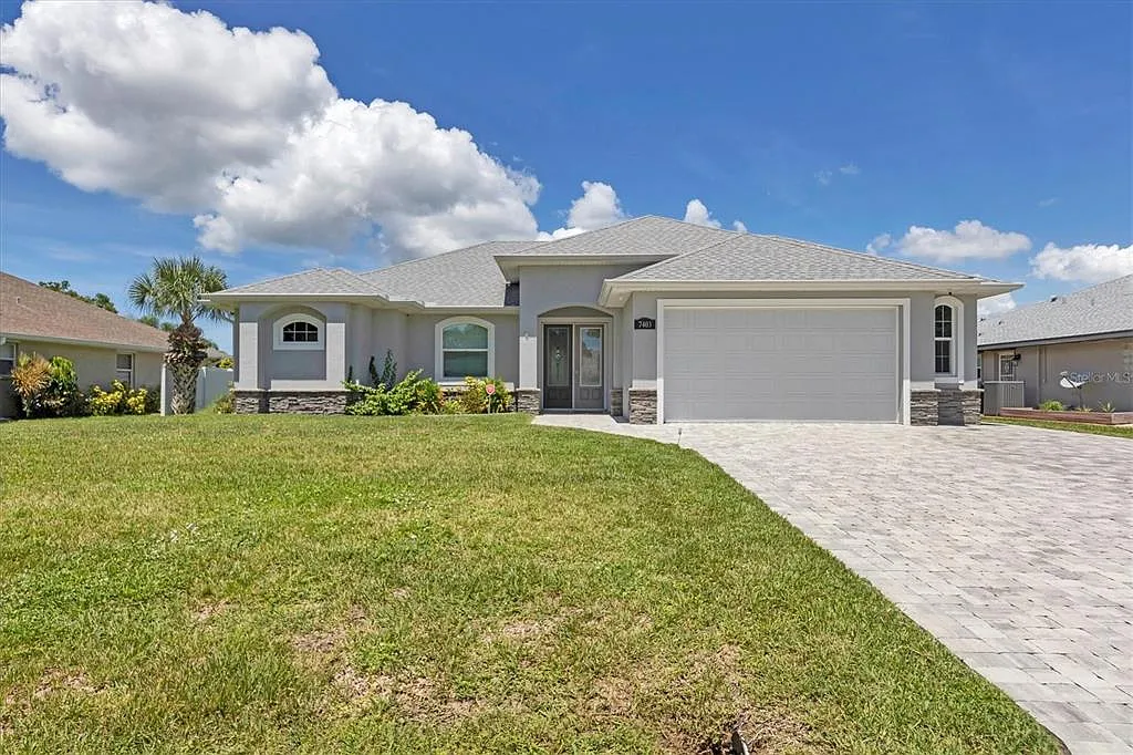 3 bed, 2.0 bath, 1769 sqft, $5,900 — Photo 1