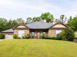 5 Woodchase Dr, Phenix City, AL 36870