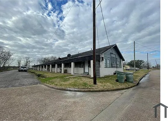 4210 Houston St — Photo 9