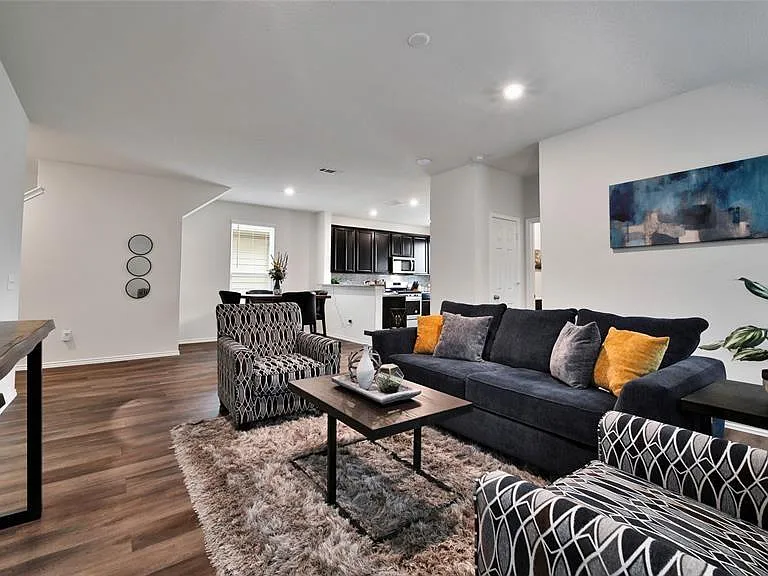 5919 Waggoner Ranch Trl — Photo 8