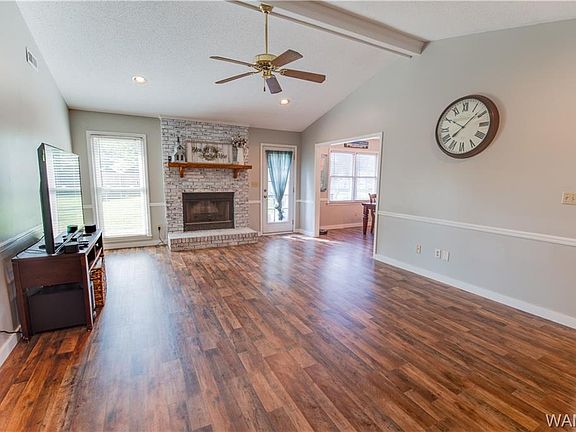 5th image of 11510 Fox Chase Dr
