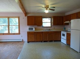 32 Oak St, Hoosick Falls, NY 12090