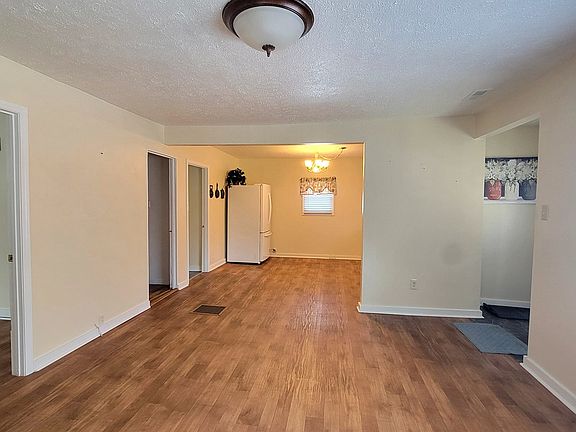 3rd image of 11658 Mud Fork Rd