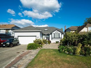 9420 157th St, Surrey, BC V4N3B5