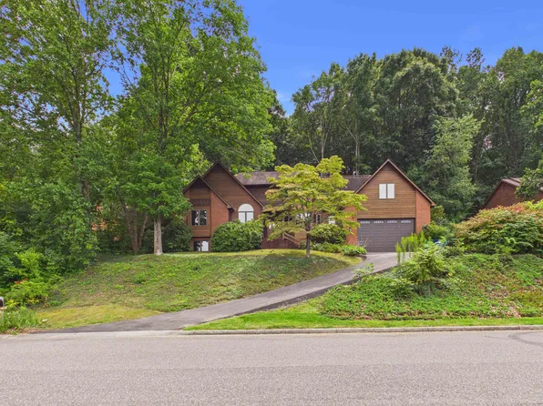 117 Primrose Dr, Blacksburg, VA 24060