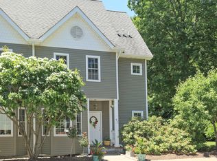 644 E Main St, Jefferson Valley, NY 10535