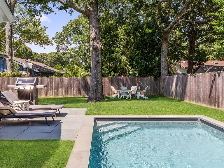 32 Poplar St — Photo 23