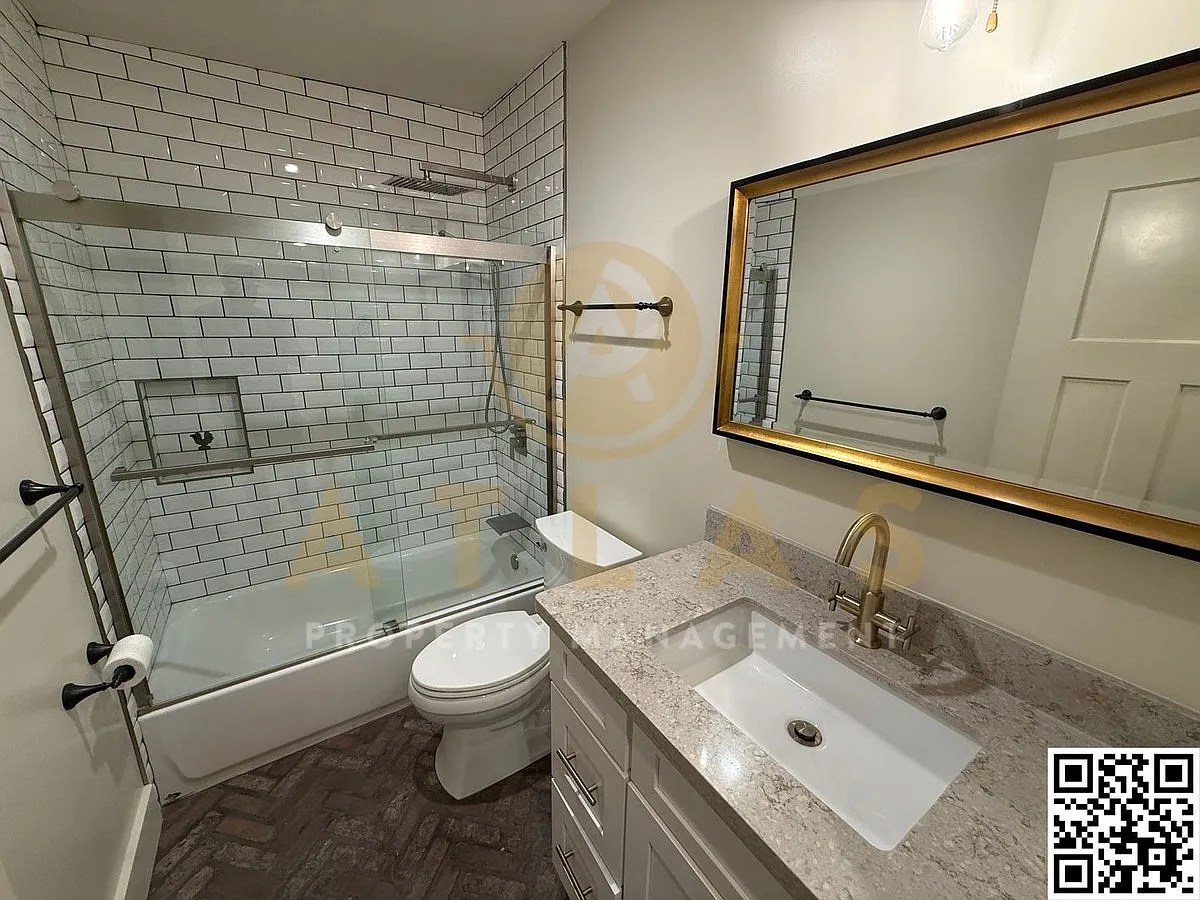Laurel St - 1241 Laurel St — Photo 2