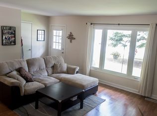 224 Gettysburg Dr, Bolingbrook, IL 60440