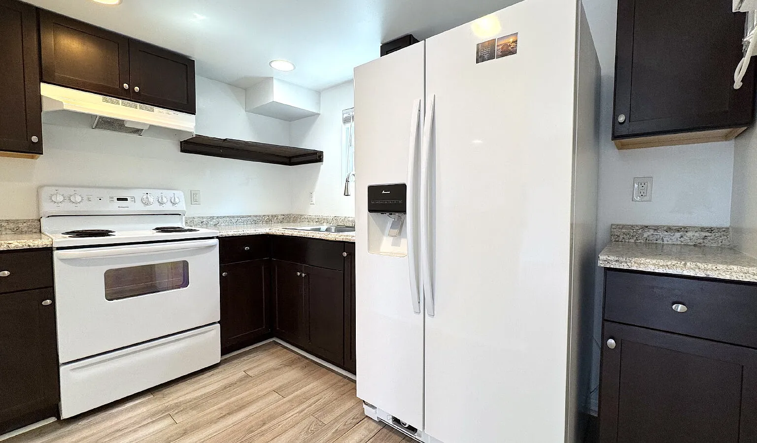 2 bed, 720 sqft, $1,500 — Photo 3