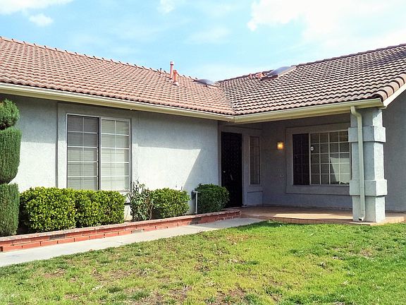 2nd image of 14855 Casa Loma Dr
