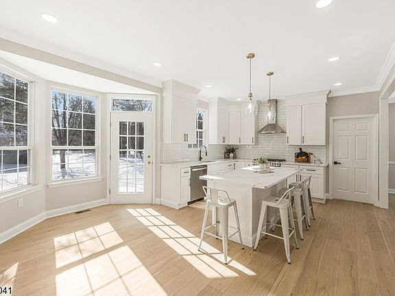 5th image of 2 Abraham Rd