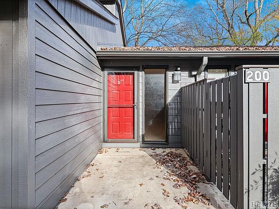 5th image of 200 Crowfields Dr #200