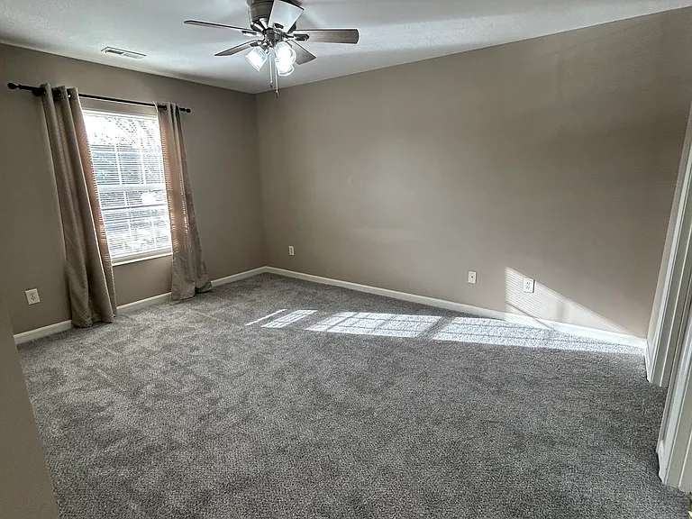 7648 Bridge Point Dr — Photo 18