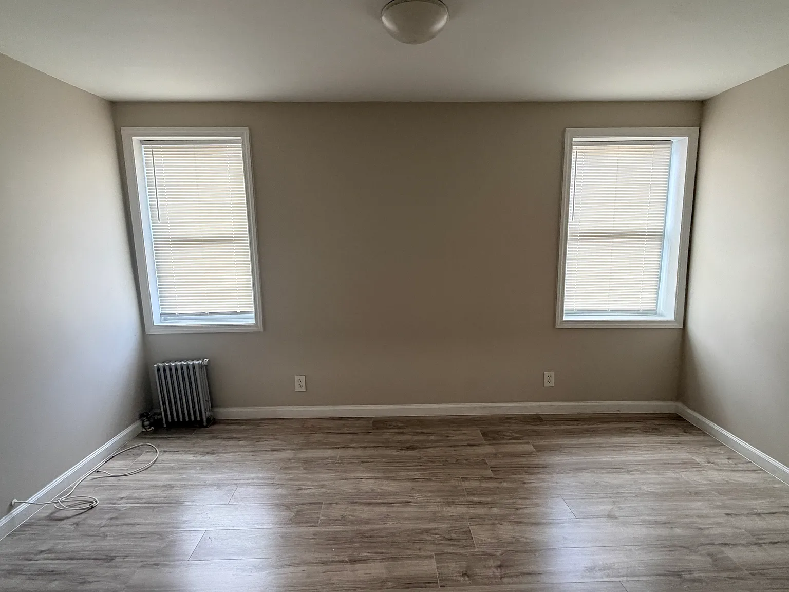 3 bed, $3,500 — Photo 2