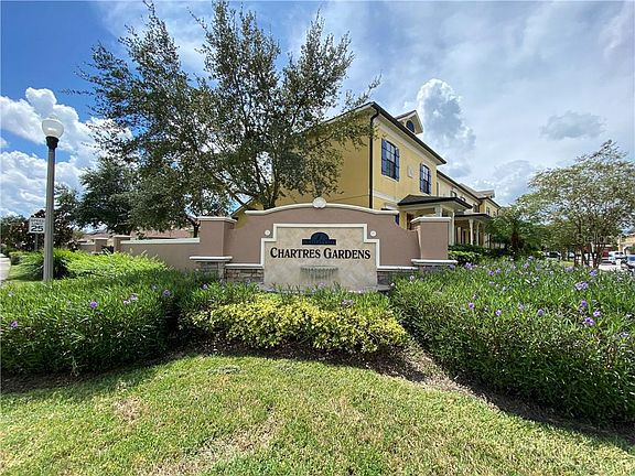 3rd image of 4018 Hunters Park Ln