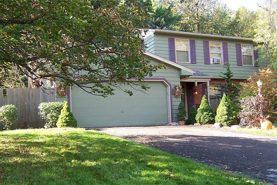 1st image of 7822 Ravenswood Ln