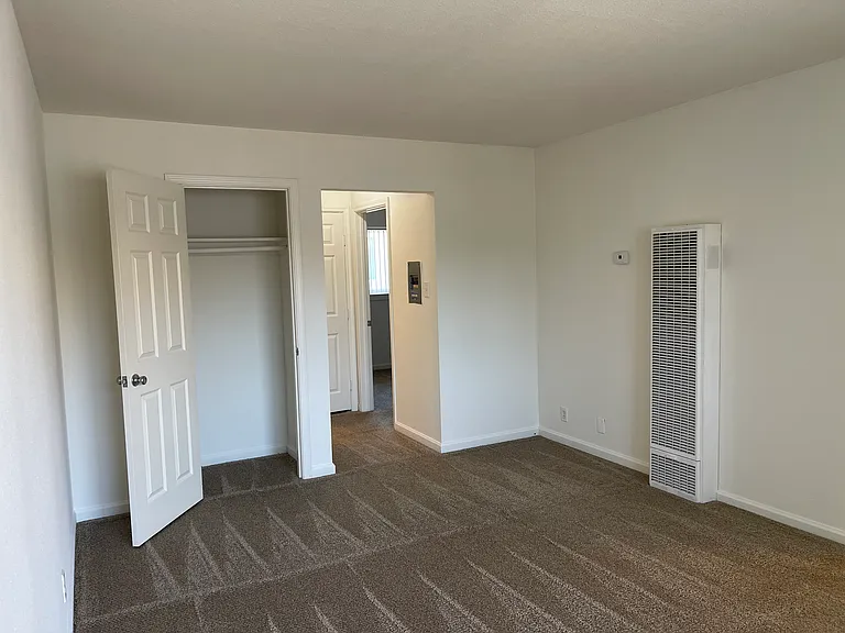 375 Saratoga Ave — Photo 4
