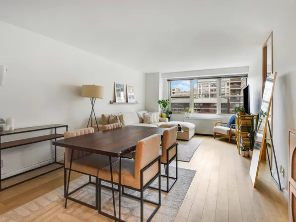 305 East 24th Street image 1 of 10