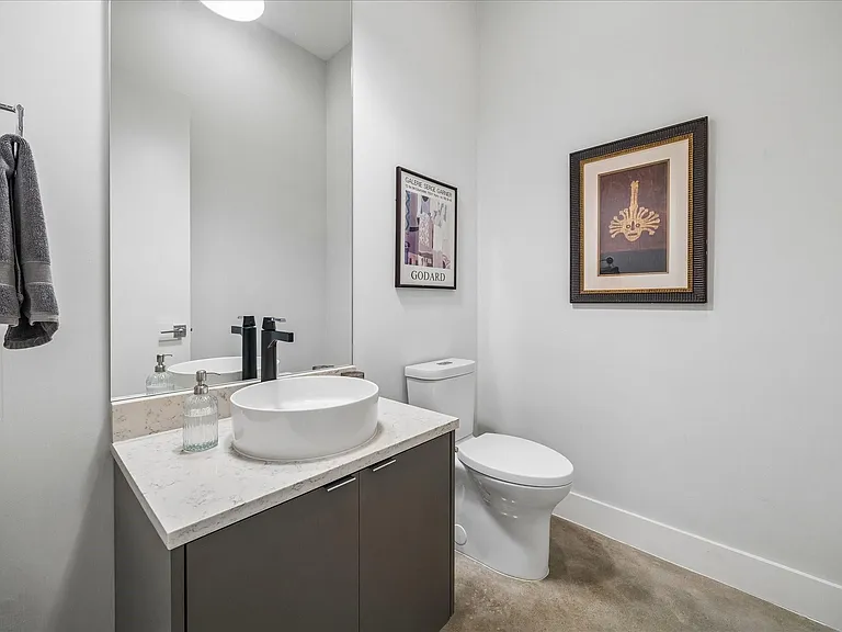 4532 Sunburst St — Photo 13